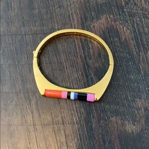 Kate side gold bangle